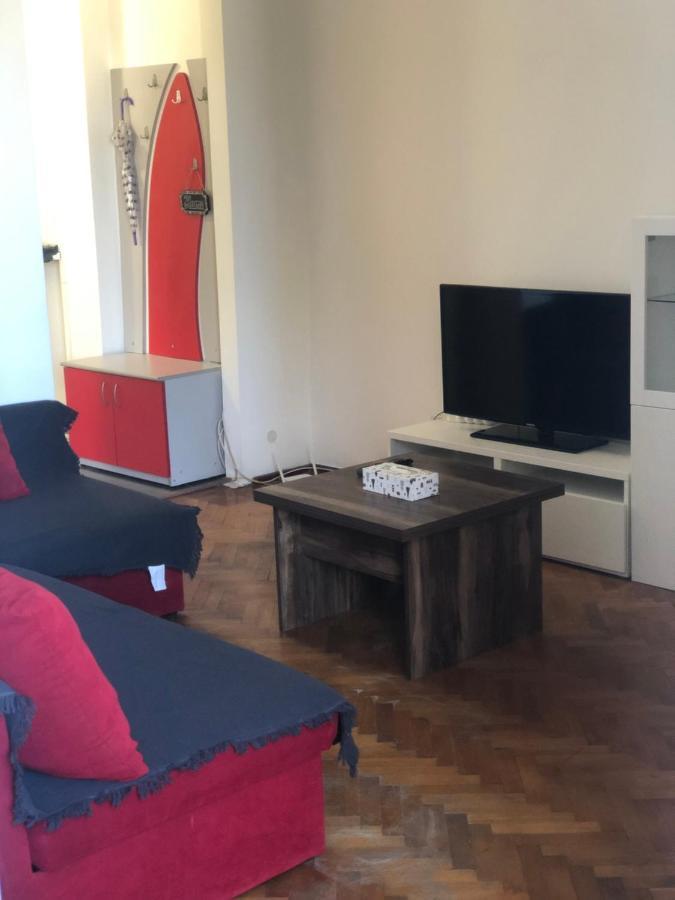 Lovely 1 Bedroom Apartment Close To Old Town Βουκουρέστι Εξωτερικό φωτογραφία