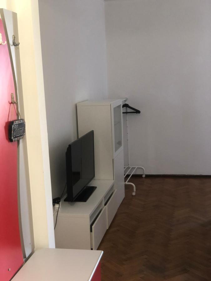 Lovely 1 Bedroom Apartment Close To Old Town Βουκουρέστι Εξωτερικό φωτογραφία
